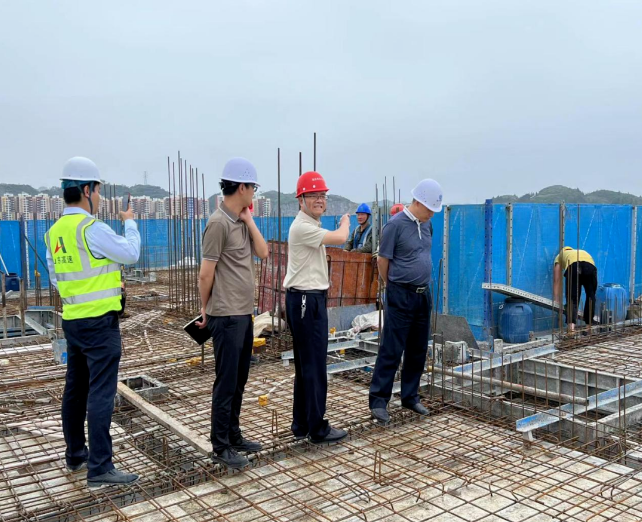 銅仁城交集團公司領導至九龍地礦公司開展第二季度建設項目督查檢查工作